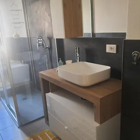 Appartamento Tra Museo Ferrari, Stazione E Centro